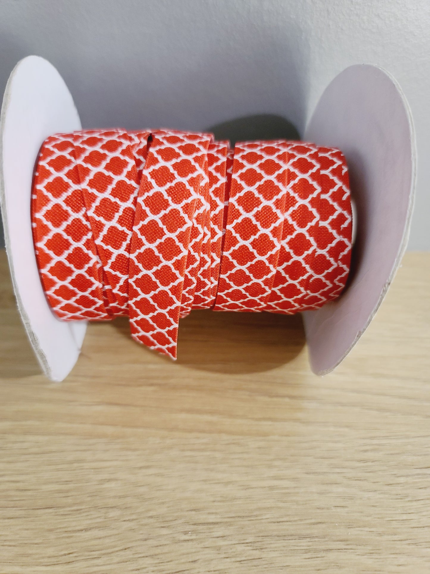 5/8" Quatrafoil/Demask Fold Over Elastic (sold by the yard)